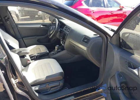 2016 Volkswagen Jetta 1.8T Sport from USA, damaged, VIN 3VWD17AJXGM398983